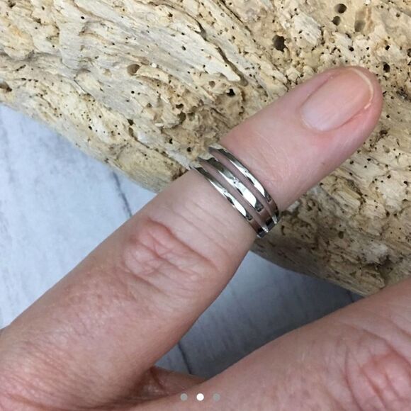 Triple Band Sterling Silver High Polish Toe Ring - Picture 3 of 5